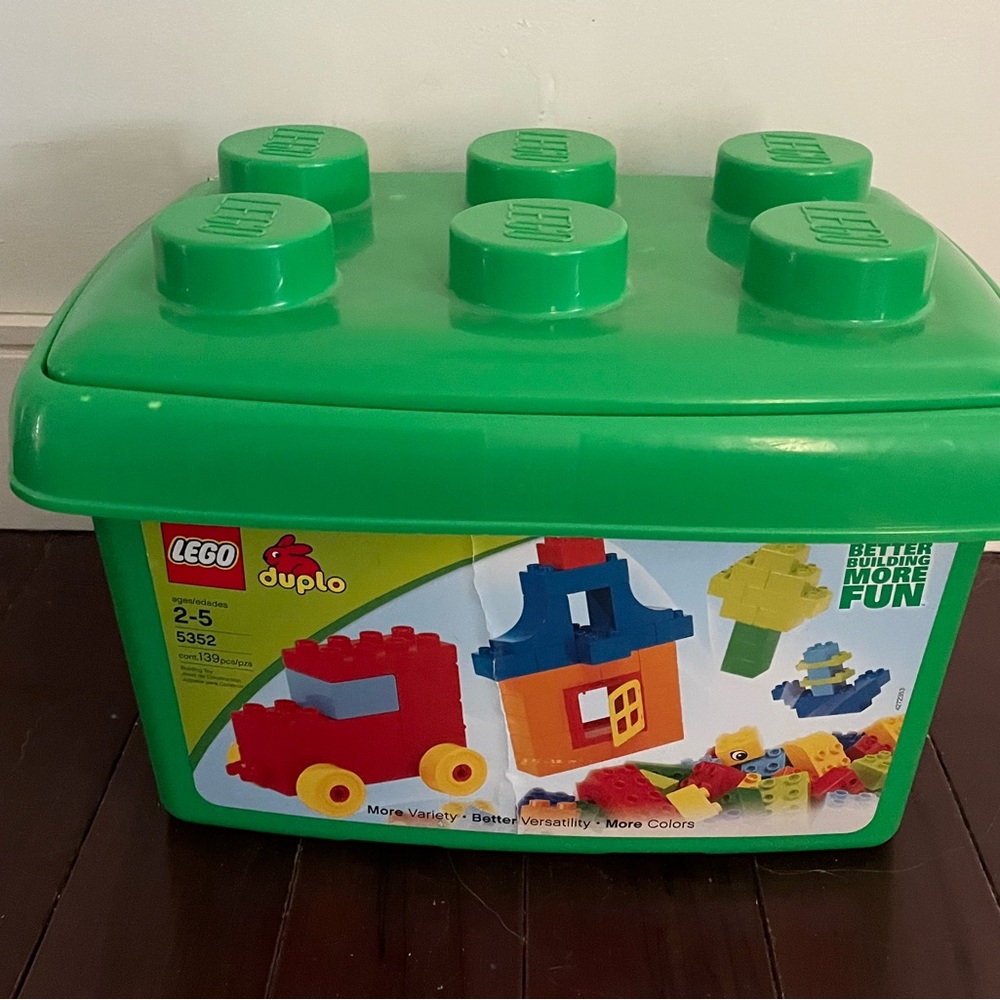 Lego Duplo Storage Bin and Bricks